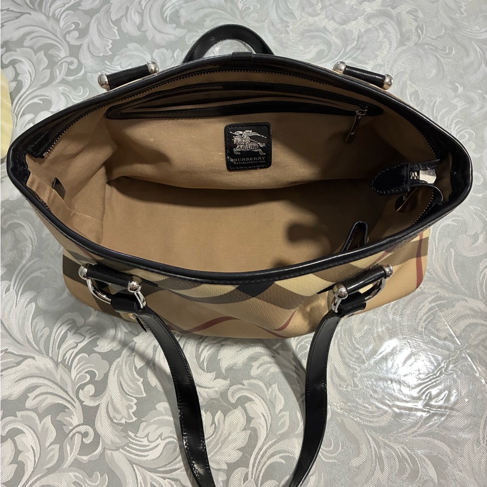 Burberry Tote Bag - Picture 5 of 14